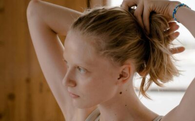 Enfermedades y medicamentos que afectan al cabello fino: por qué tu melena puede haber cambiado